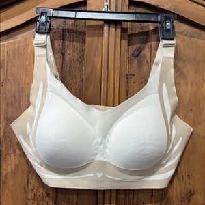 Zenchic Beige and White Bra with wide adjustable straps in beige and white